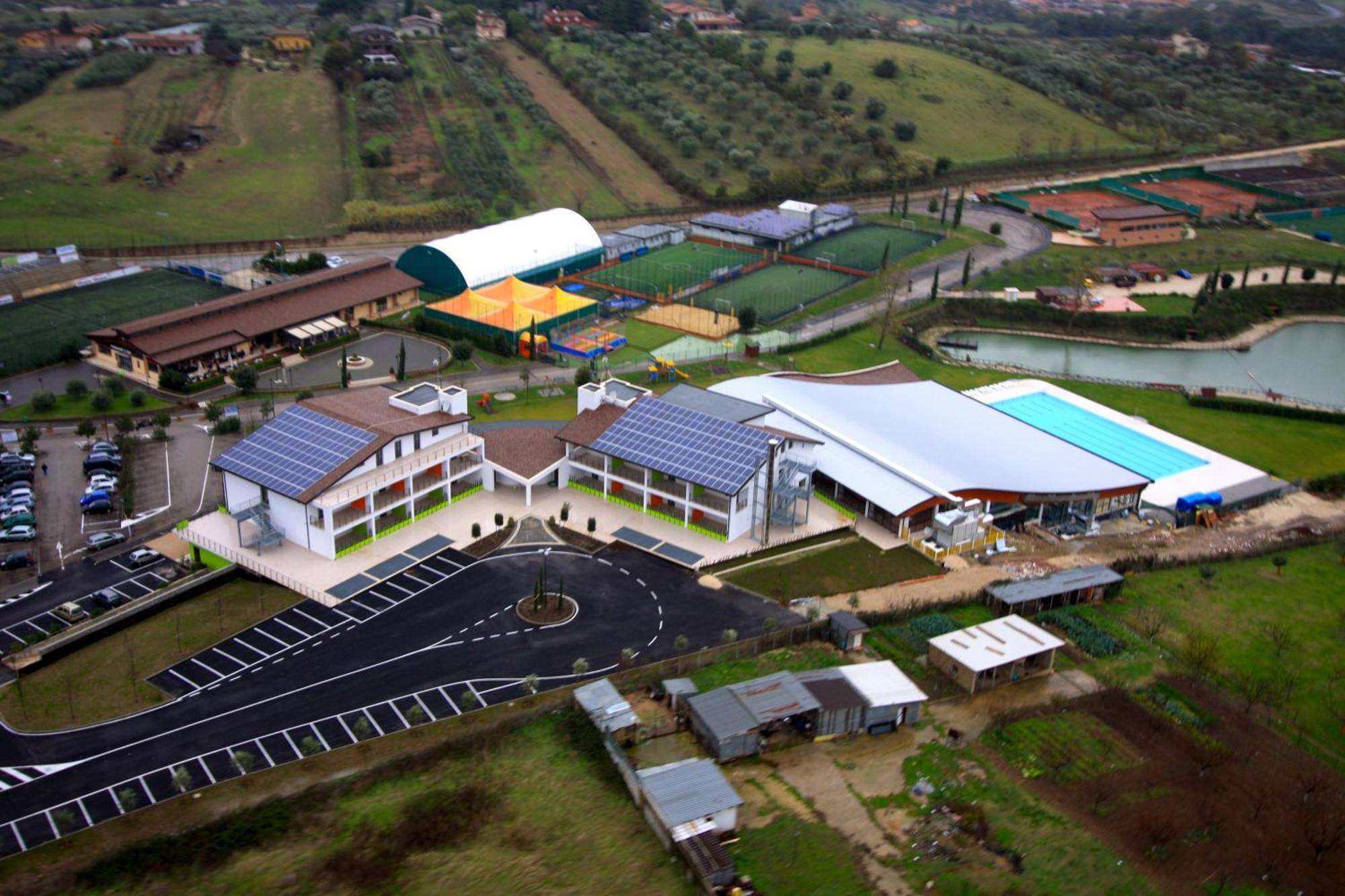 Life Sport Hotel Mentana Luaran gambar